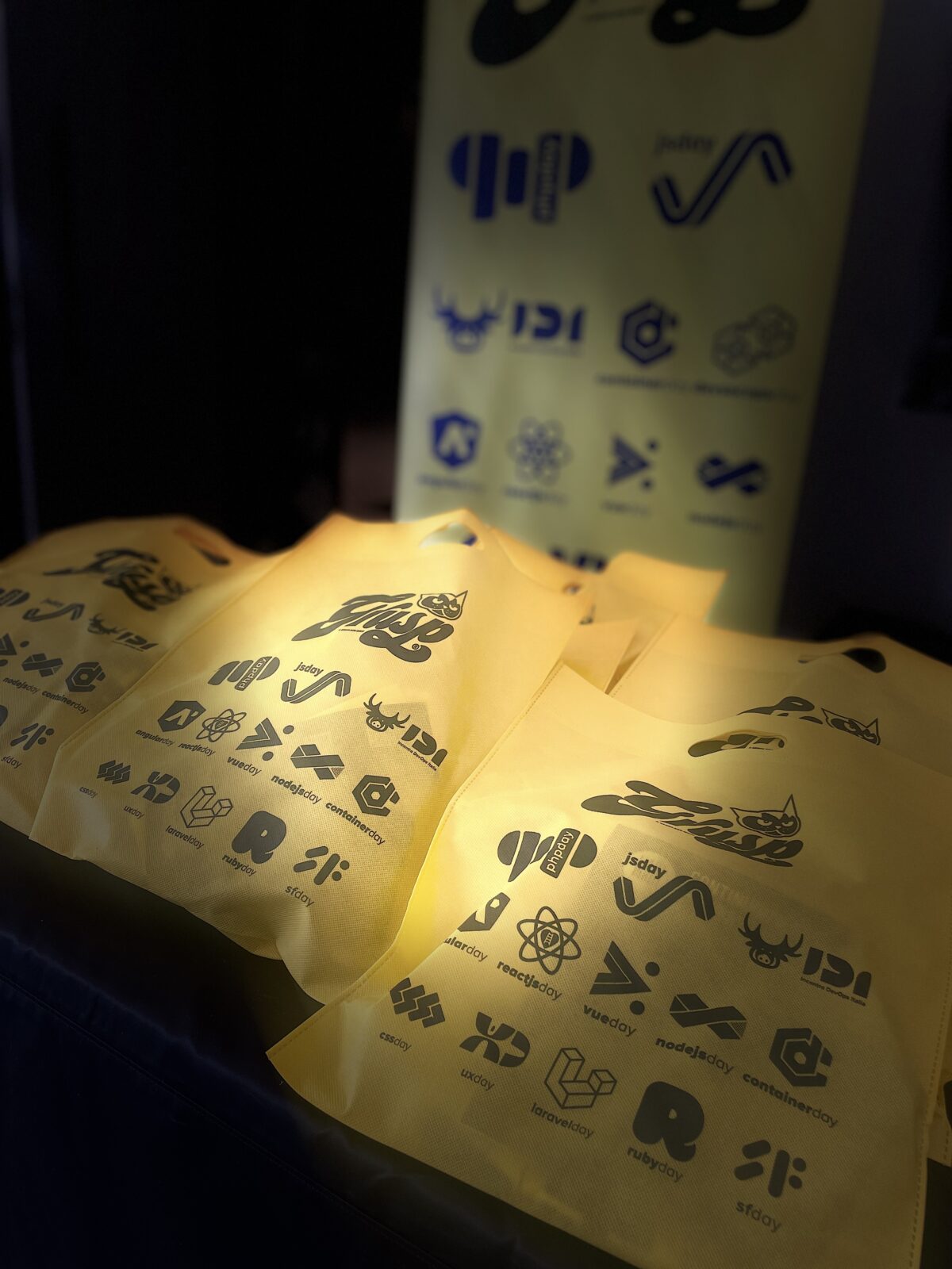 bag gialle GrUSP